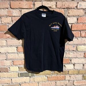 Vintage embroidered cruise shirt size medium